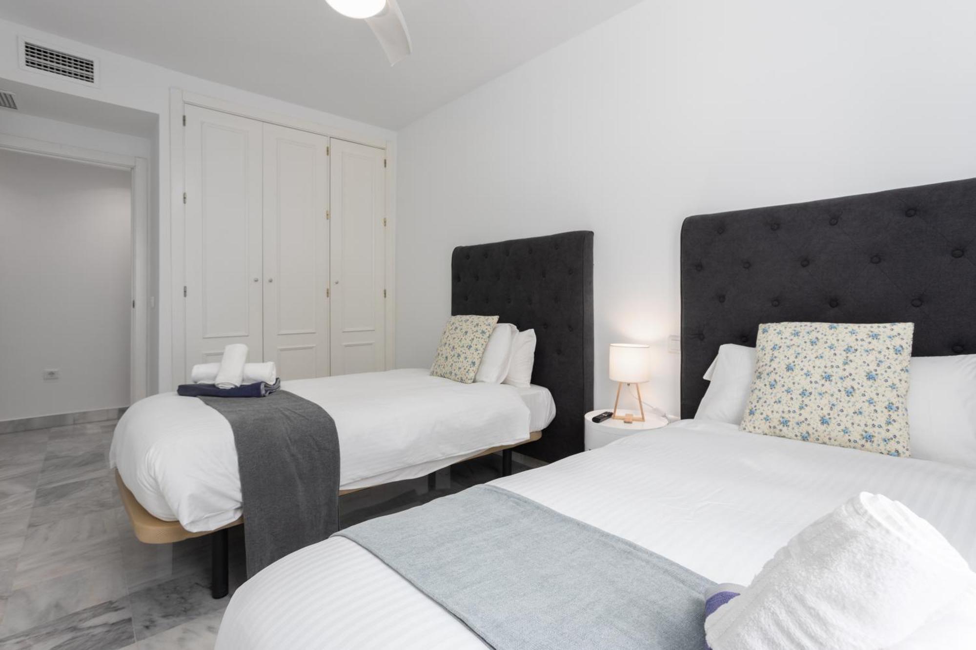 Apartment Mtr - Temporary Rent Two Bedrooms Old Town *