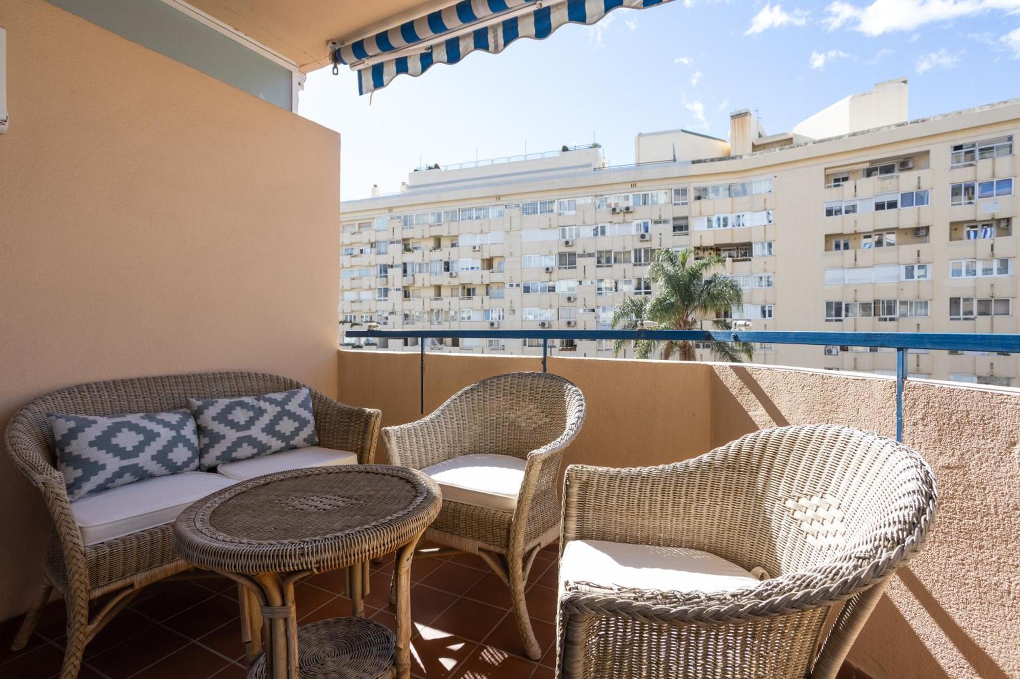 Mtr - Temporary Rent Two Bedrooms Old Town *